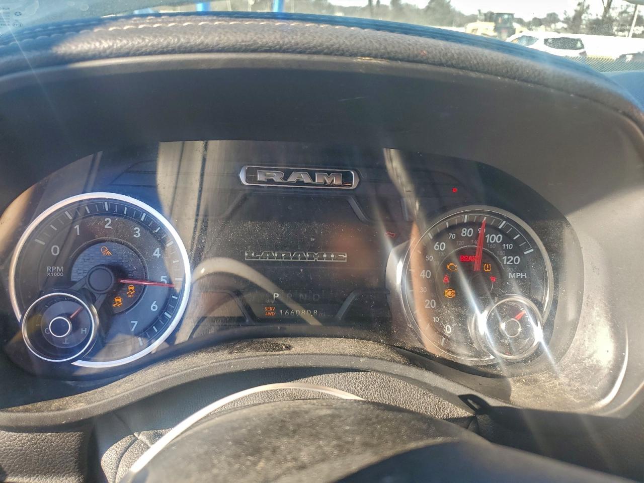 2019 RAM 1500 LARAMIE photo 9