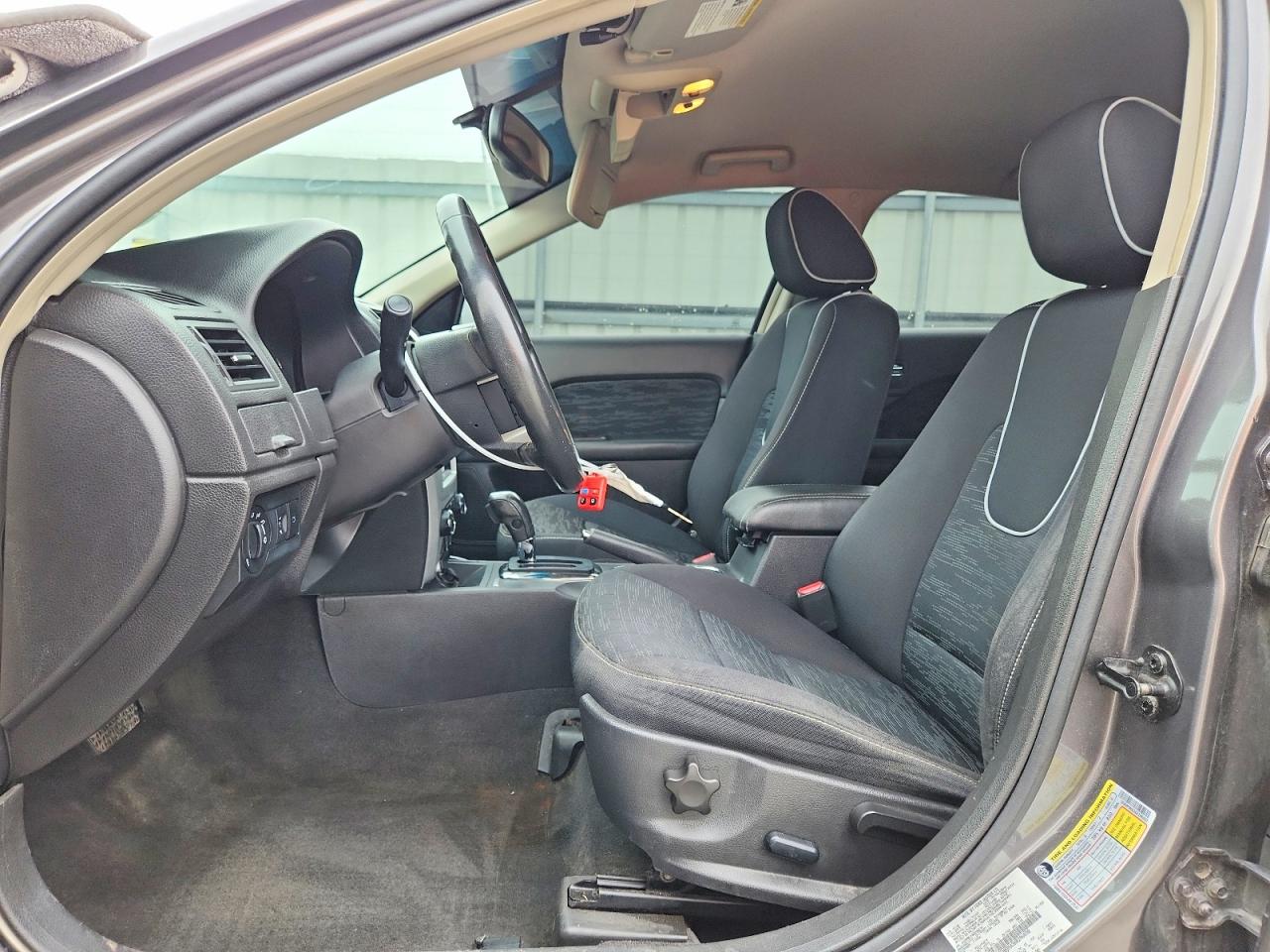 2010 FORD FUSION SE photo 13