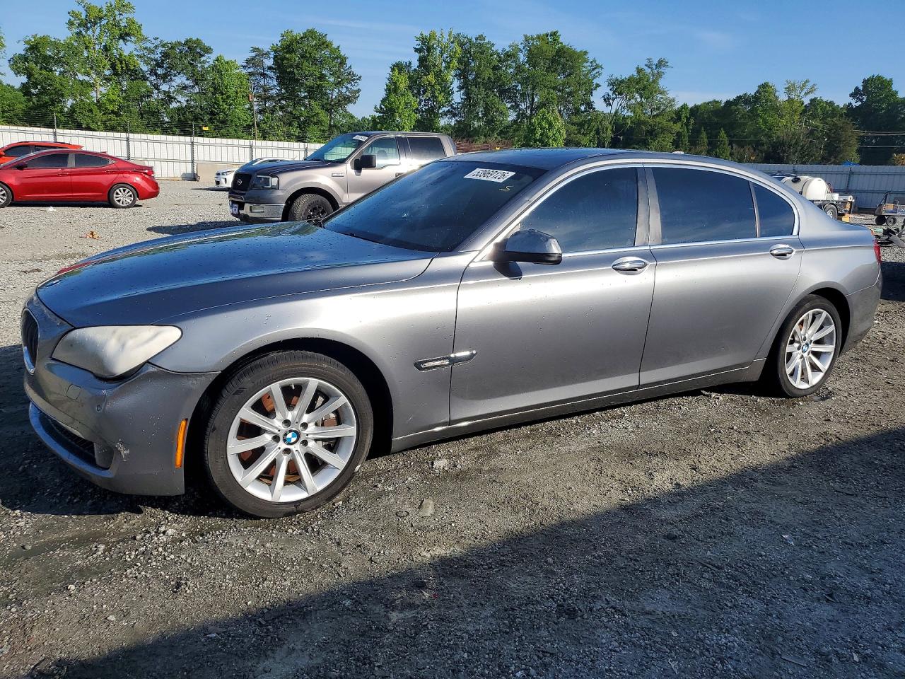 2012 BMW 750