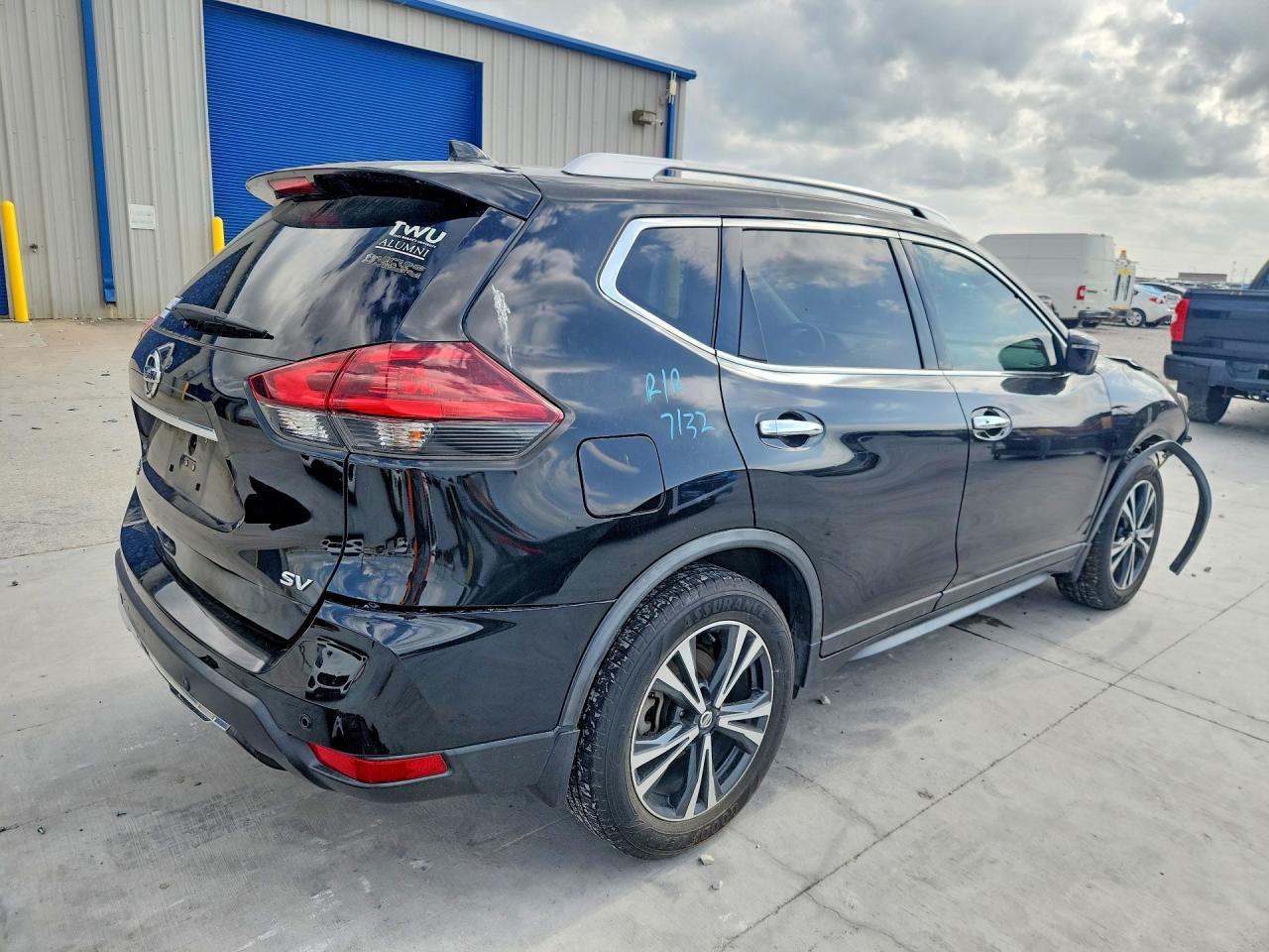 2019 NISSAN ROGUE SV photo 7