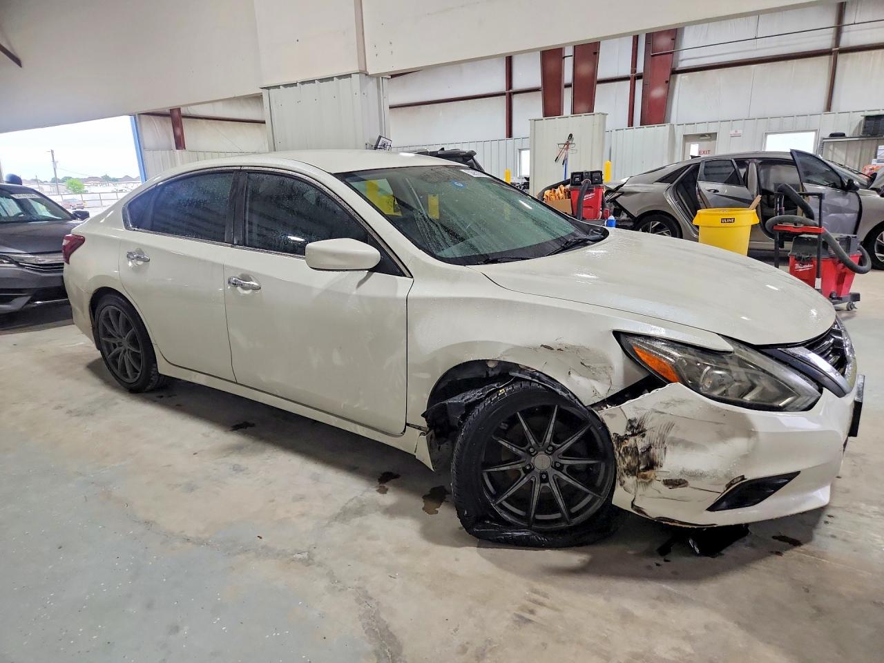 2018 NISSAN ALTIMA 2.5 SR photo 7