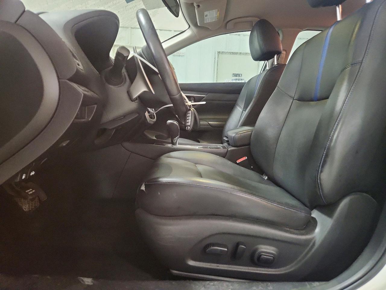 2018 NISSAN ALTIMA 2.5 SR photo 13
