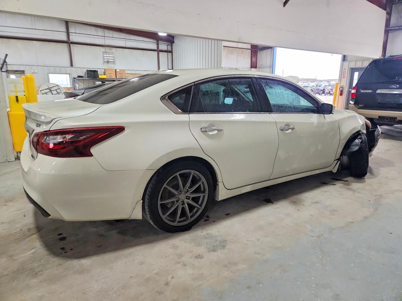 2018 NISSAN ALTIMA 2.5 SR photo 5