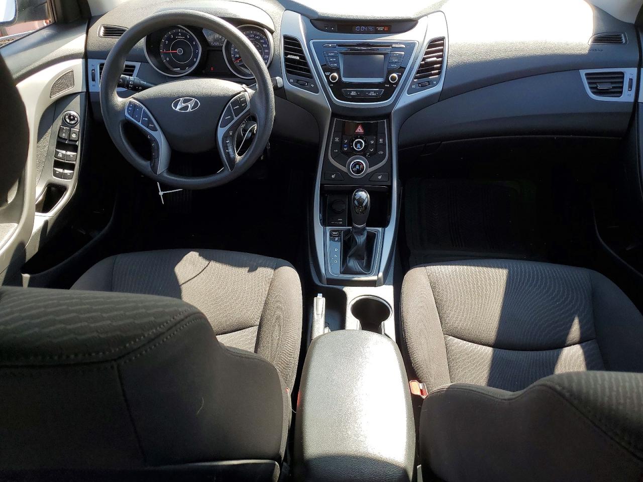 2016 HYUNDAI ELANTRA SE photo 15