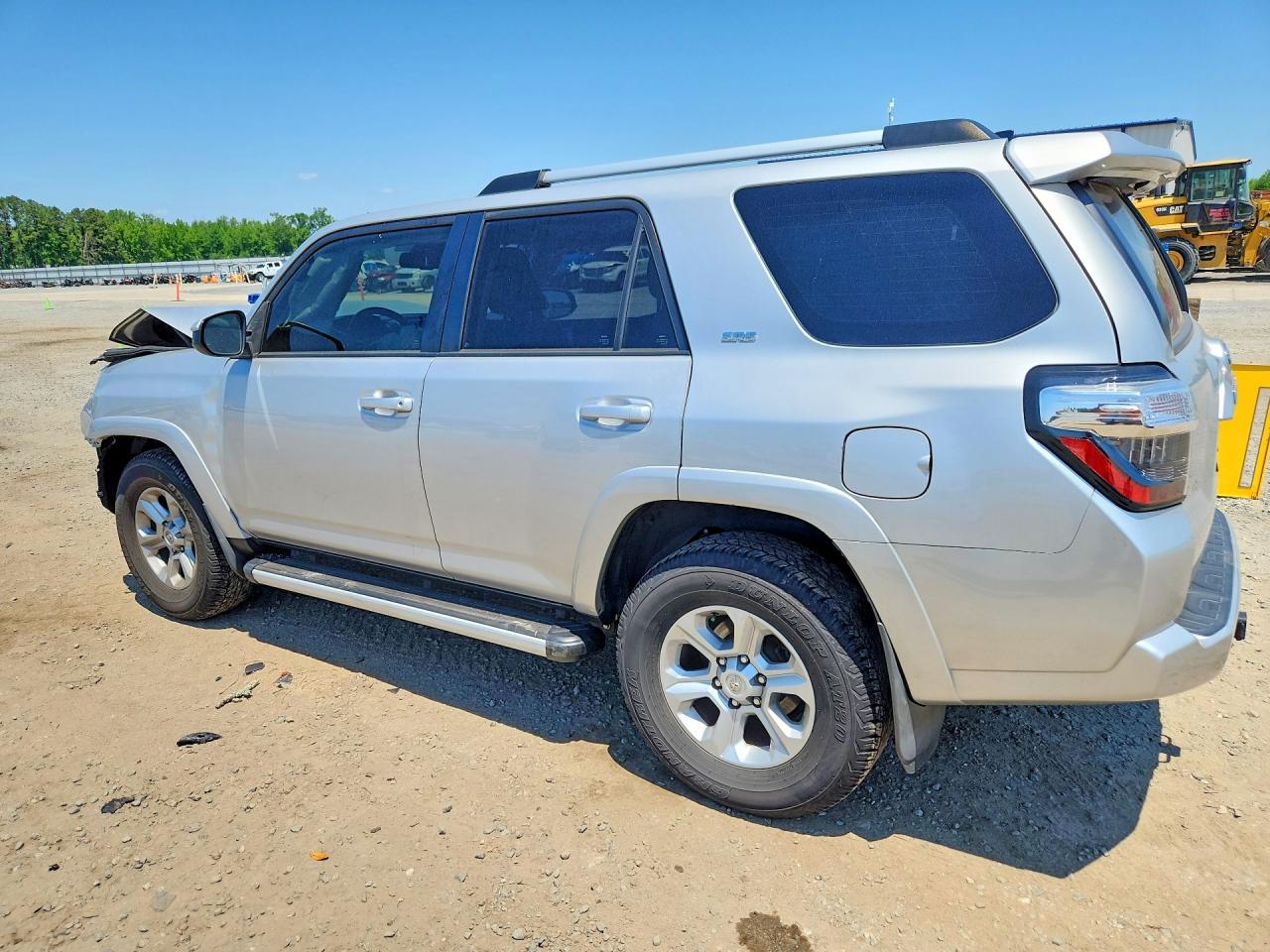 2022 TOYOTA 4RUNNER SR5 photo 3