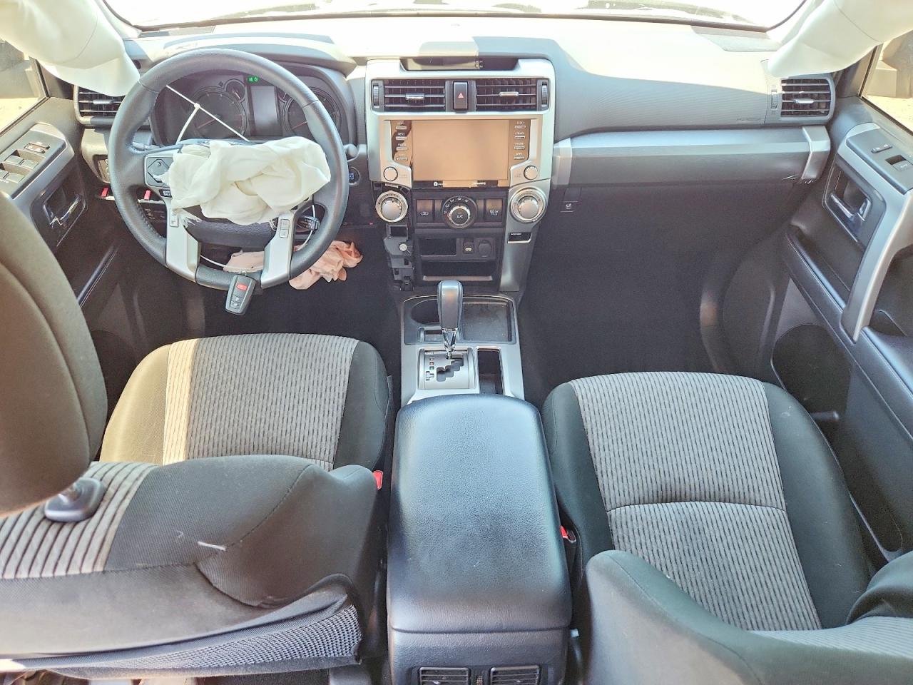 2022 TOYOTA 4RUNNER SR5 photo 15