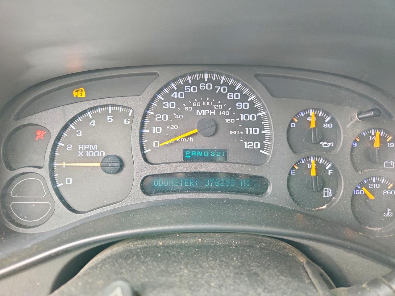 2004 CHEVROLET SILVERADO K1500 photo 25