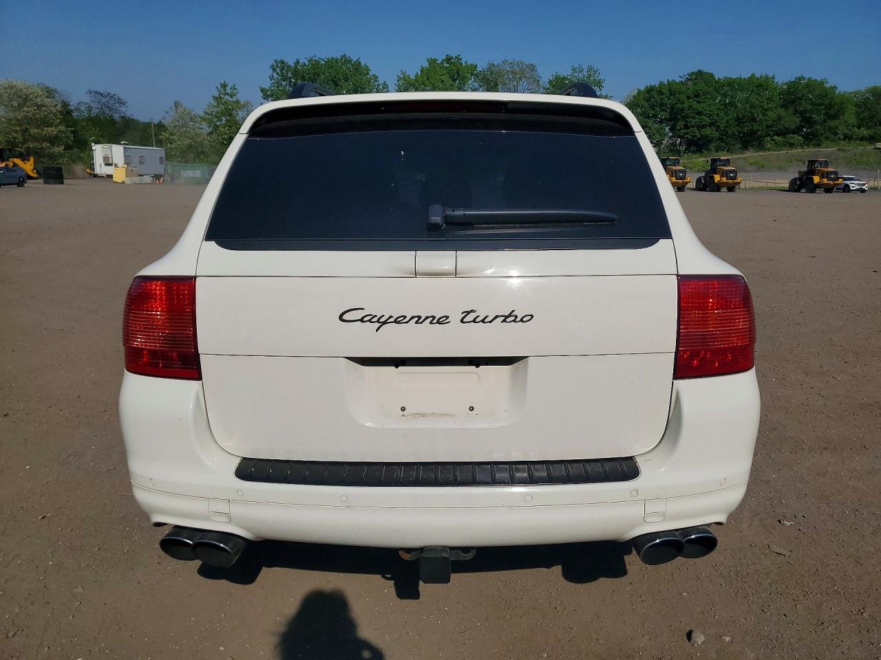 2006 PORSCHE CAYENNE TURBO photo 11