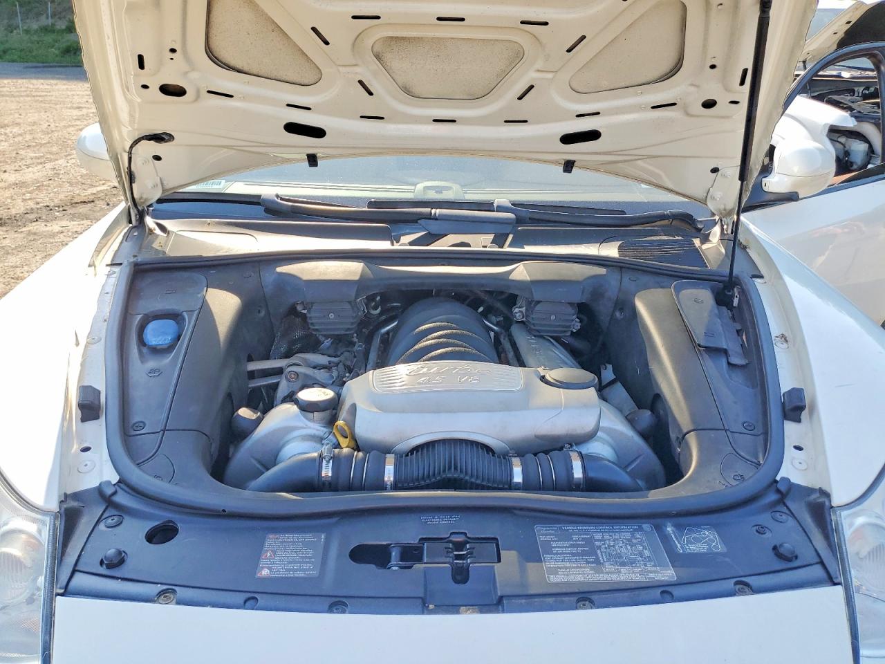 2006 PORSCHE CAYENNE TURBO photo 23