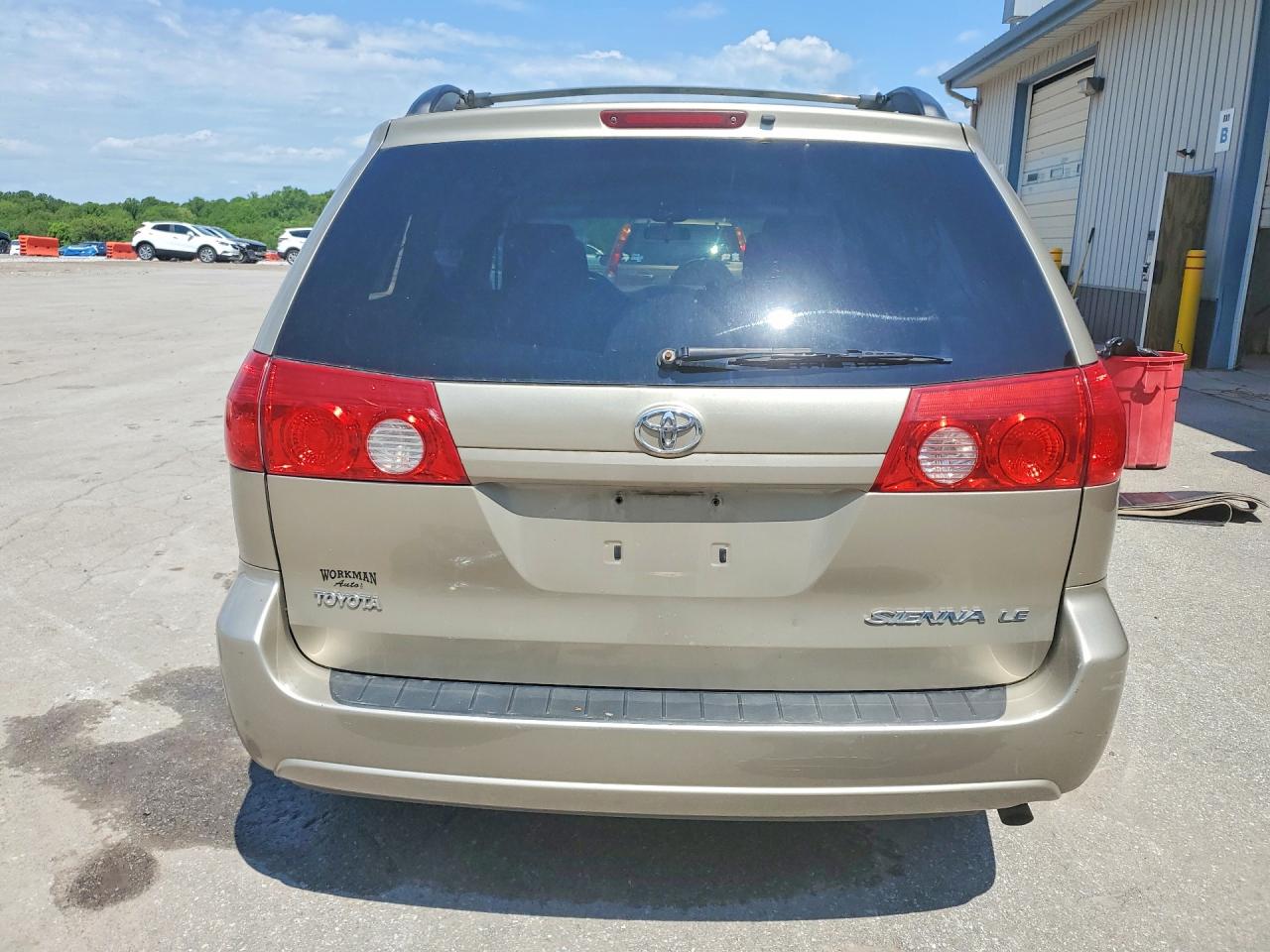 2006 TOYOTA SIENNA LE 7 PASSENGER photo 6