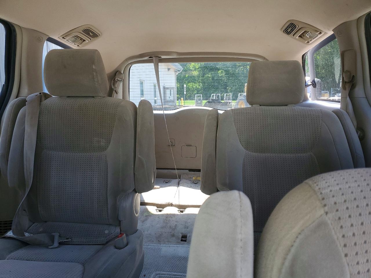 2006 TOYOTA SIENNA LE 7 PASSENGER photo 10