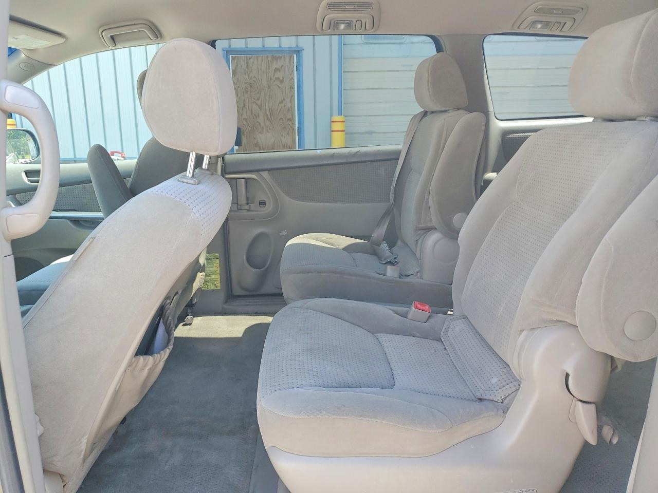 2006 TOYOTA SIENNA LE 7 PASSENGER photo 11