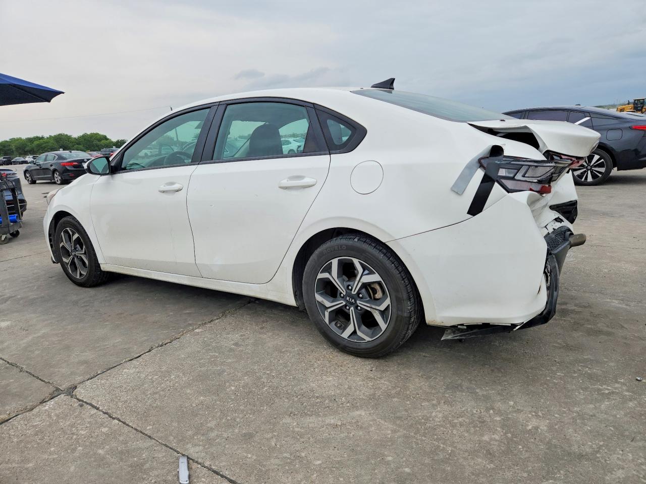 2021 KIA FORTE LXS photo 3