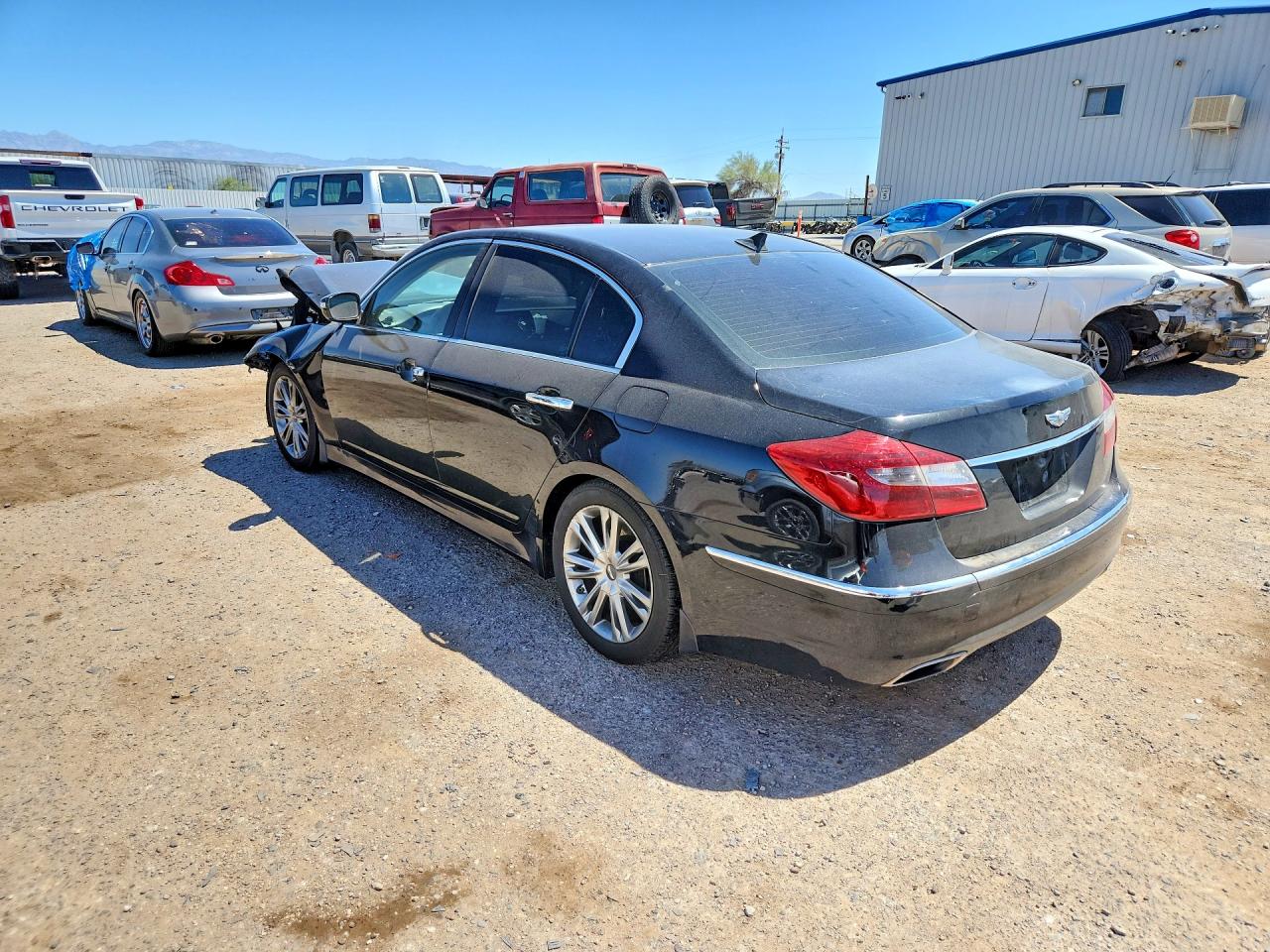 2012 HYUNDAI GENESIS 3.8L photo 2