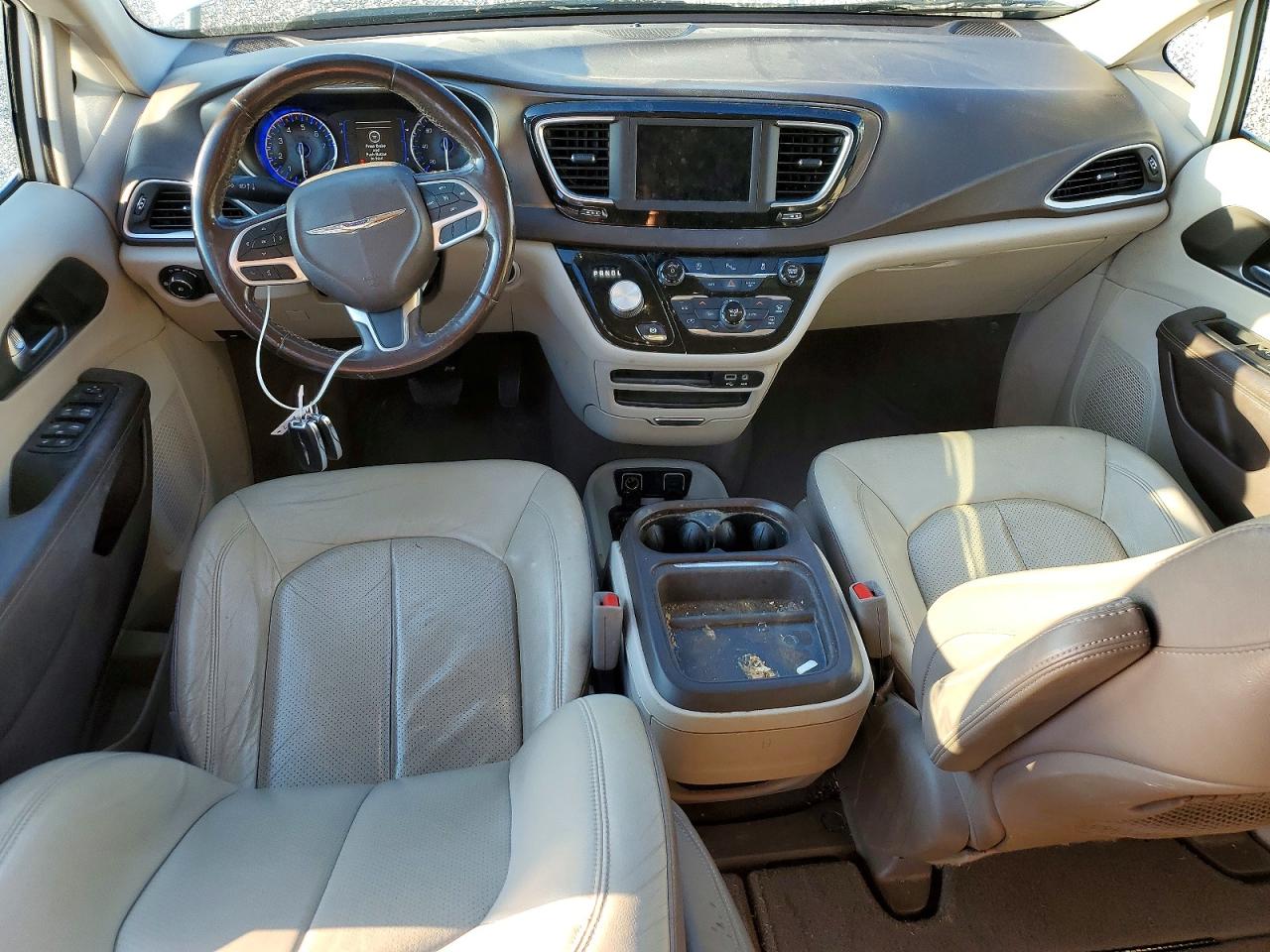 2019 CHRYSLER PACIFICA TOURING L photo 15