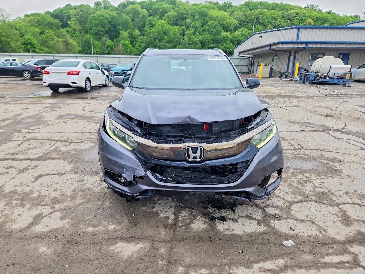 2019 HONDA HR-V SPORT photo 9