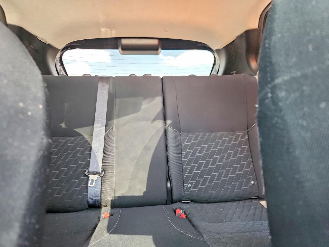 2021 NISSAN KICKS S photo 19