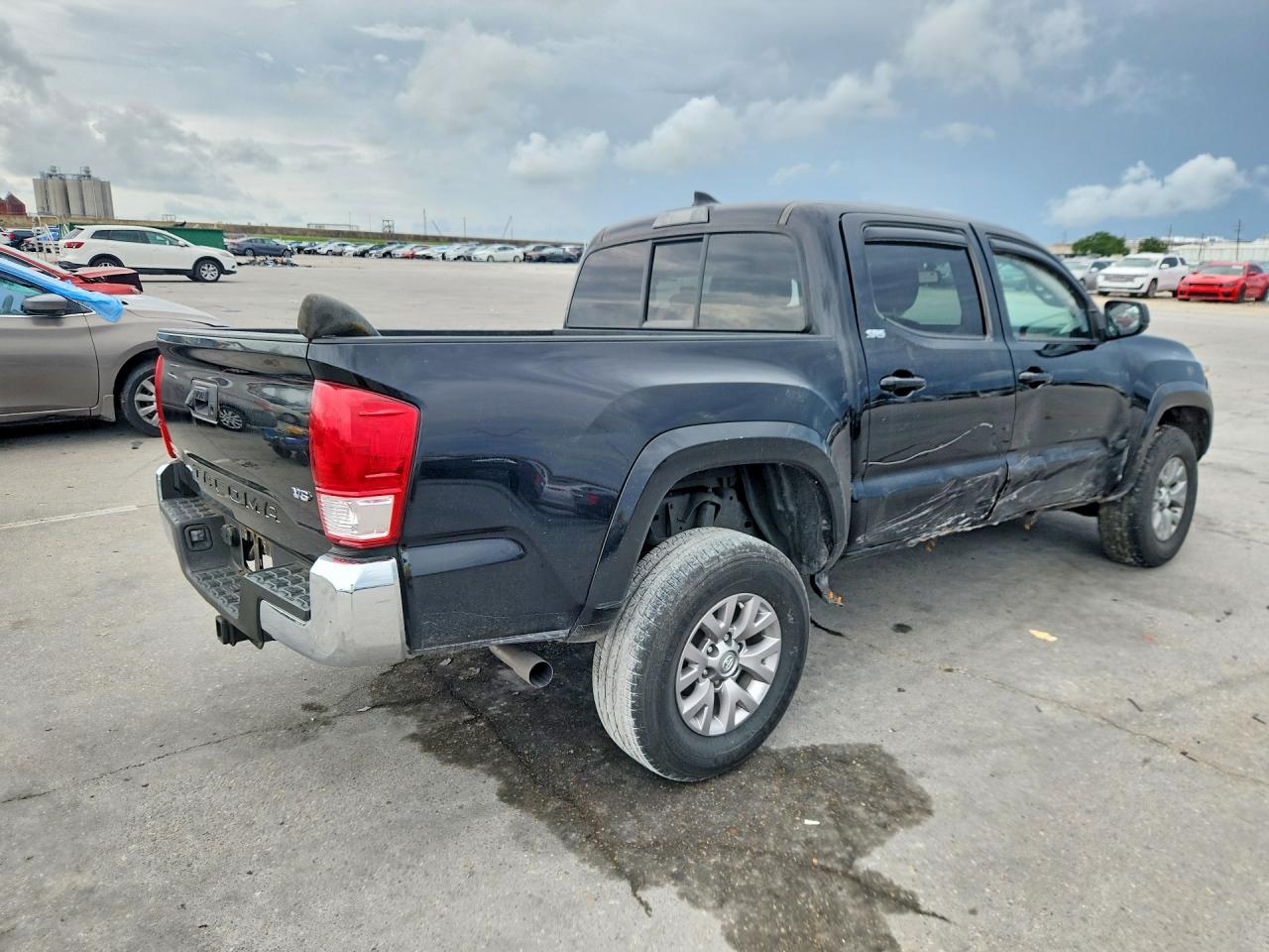 2017 TOYOTA TACOMA SR5 V6 photo 5