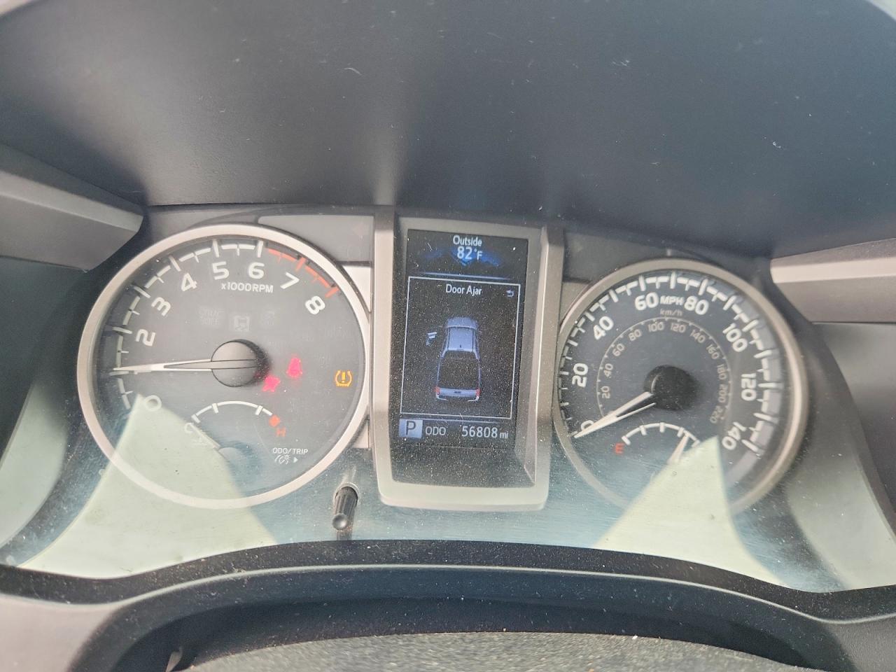 2017 TOYOTA TACOMA SR5 V6 photo 17