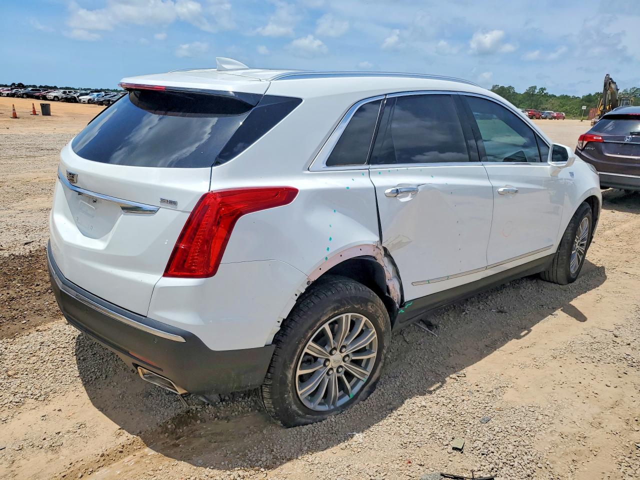 2017 CADILLAC XT5 LUXURY photo 7