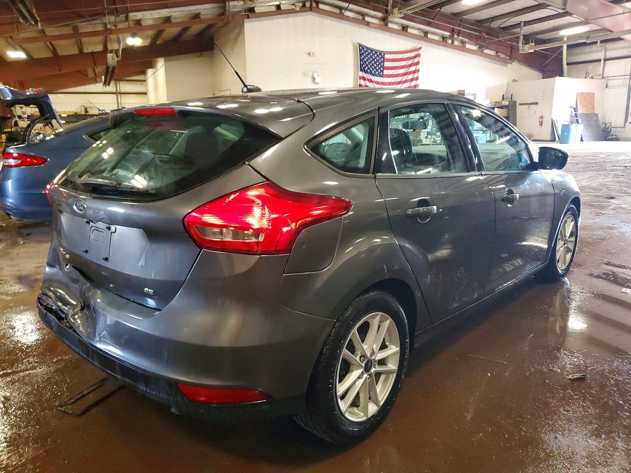 2017 FORD FOCUS SE photo 7