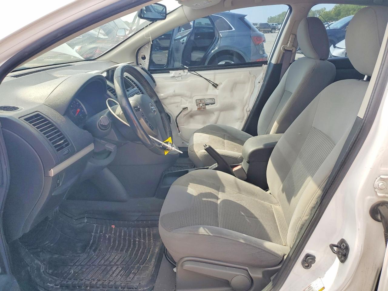 2011 NISSAN SENTRA 2.0 photo 13