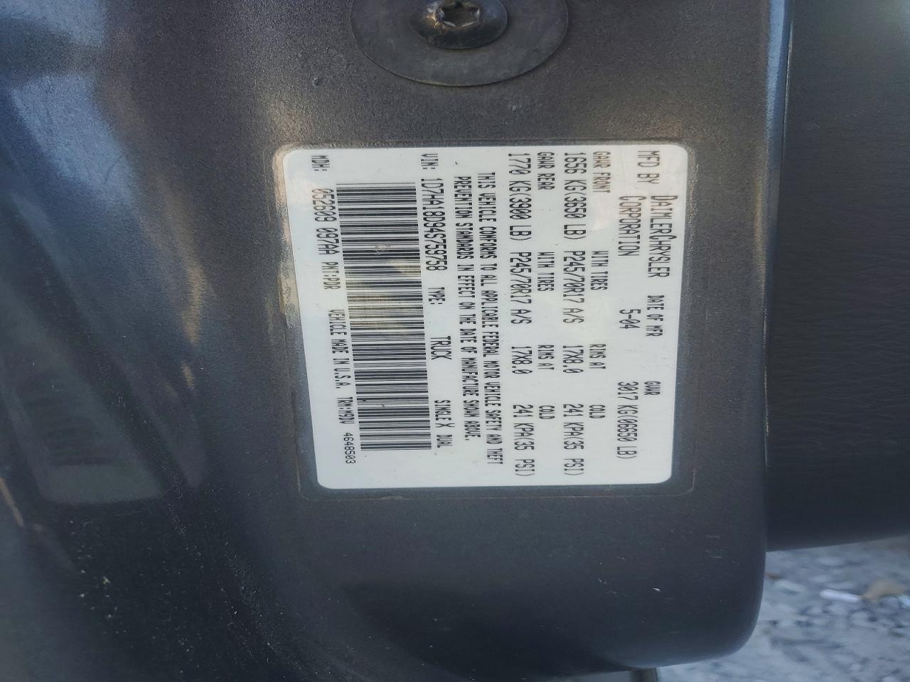2004 DODGE RAM 1500 ST photo 23