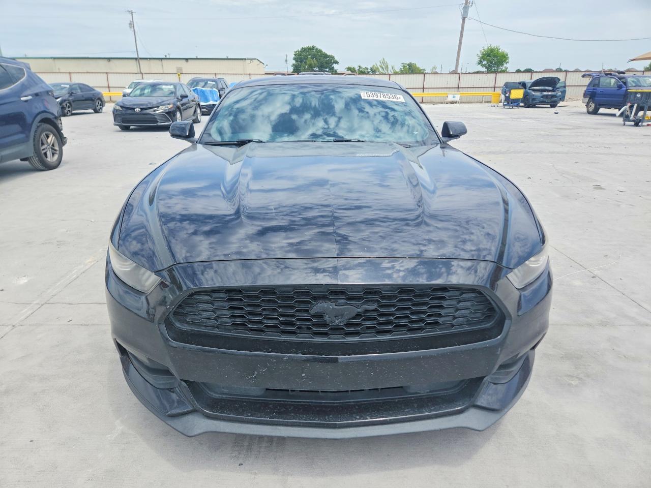 2017 FORD MUSTANG photo 5