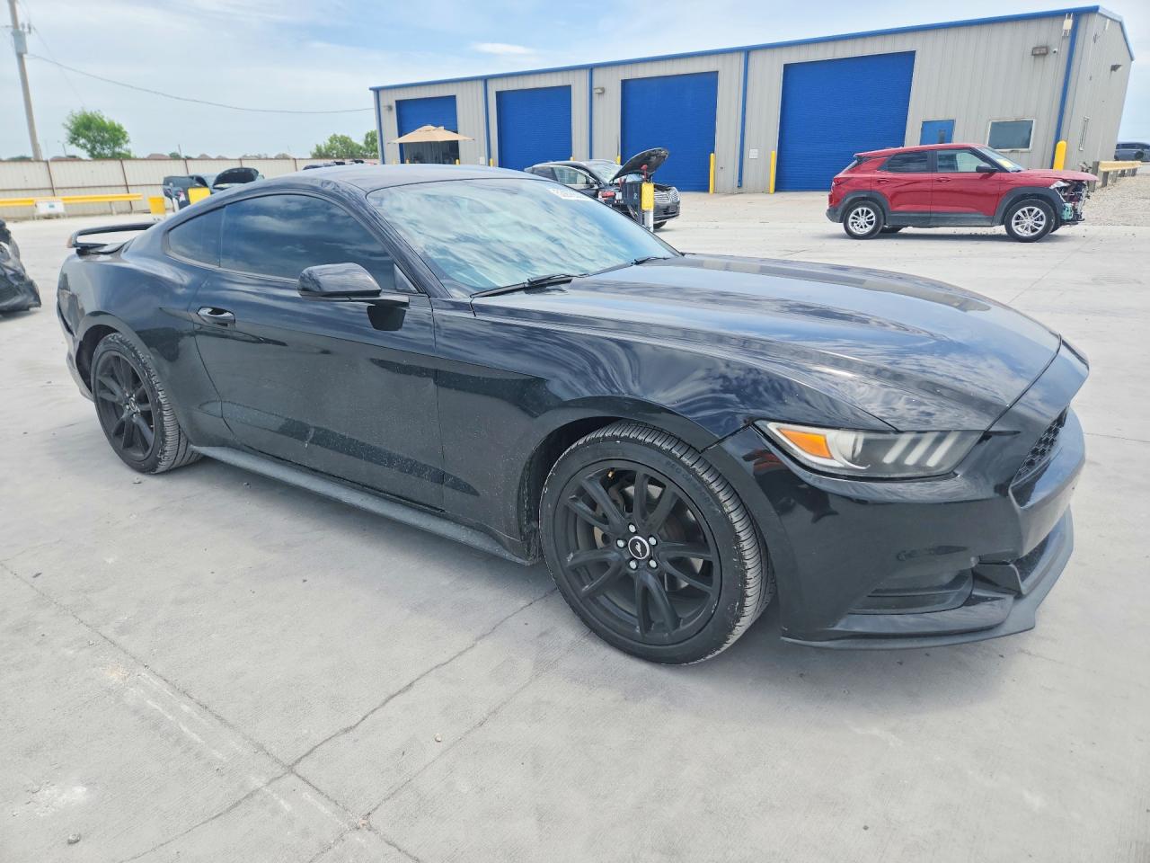 2017 FORD MUSTANG photo 4