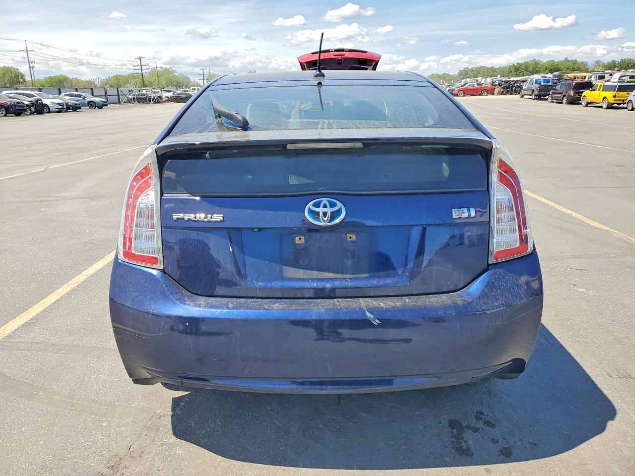 2013 TOYOTA PRIUS FOUR photo 11