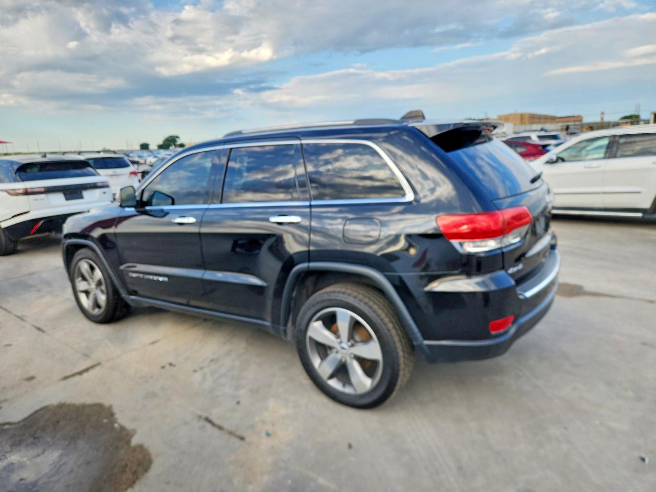 2015 JEEP GRAND CHEROKEE LIMITED photo 2