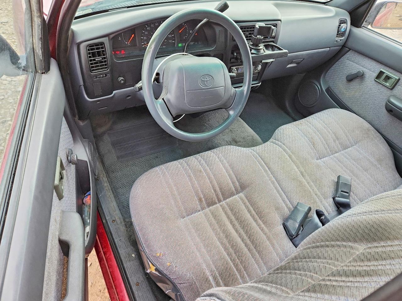 1997 TOYOTA TACOMA BASE photo 15