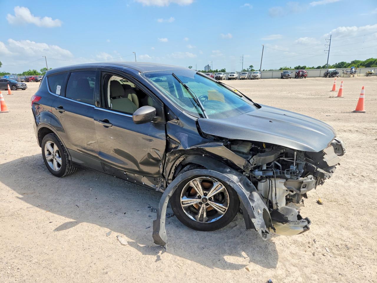 2016 FORD ESCAPE SE photo 10