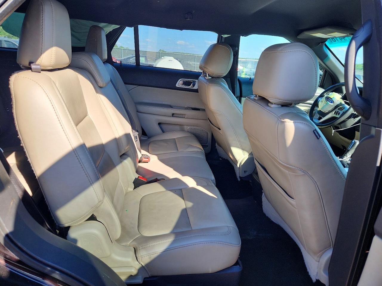 2014 FORD EXPLORER XLT photo 31