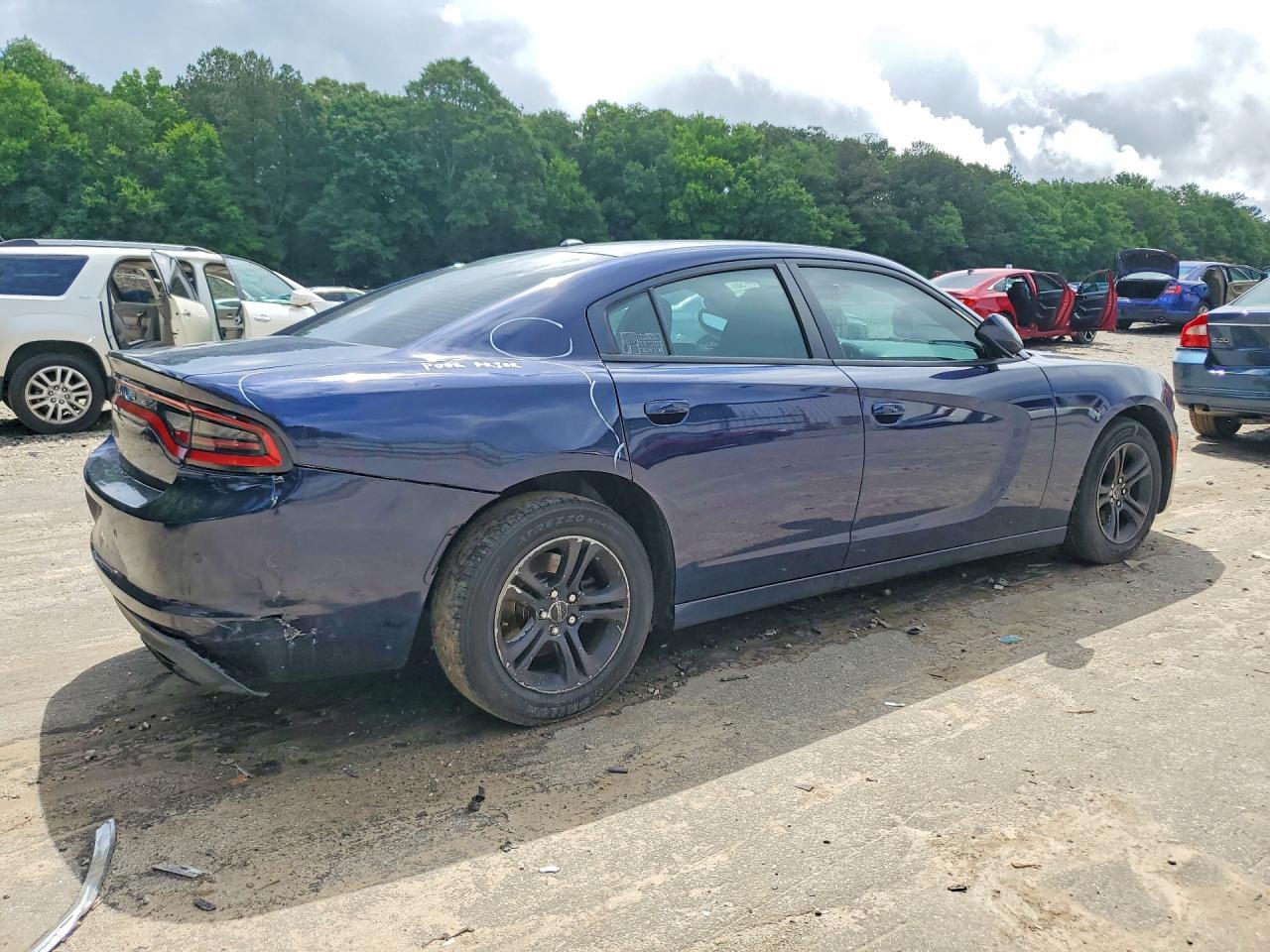 2017 DODGE CHARGER SE photo 5