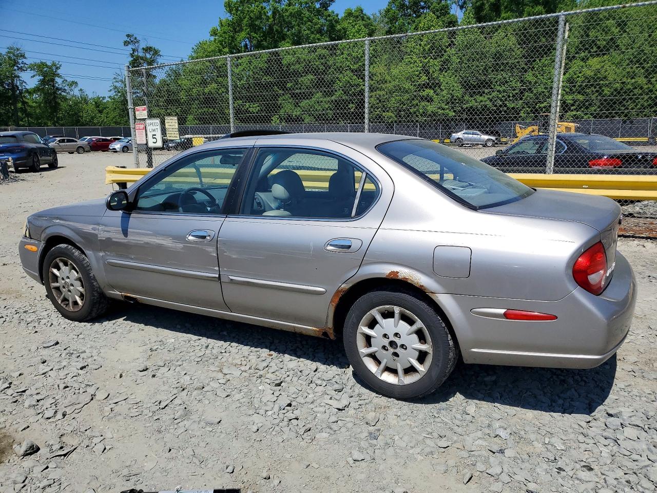 2000 NISSAN MAXIMA GXE photo 3