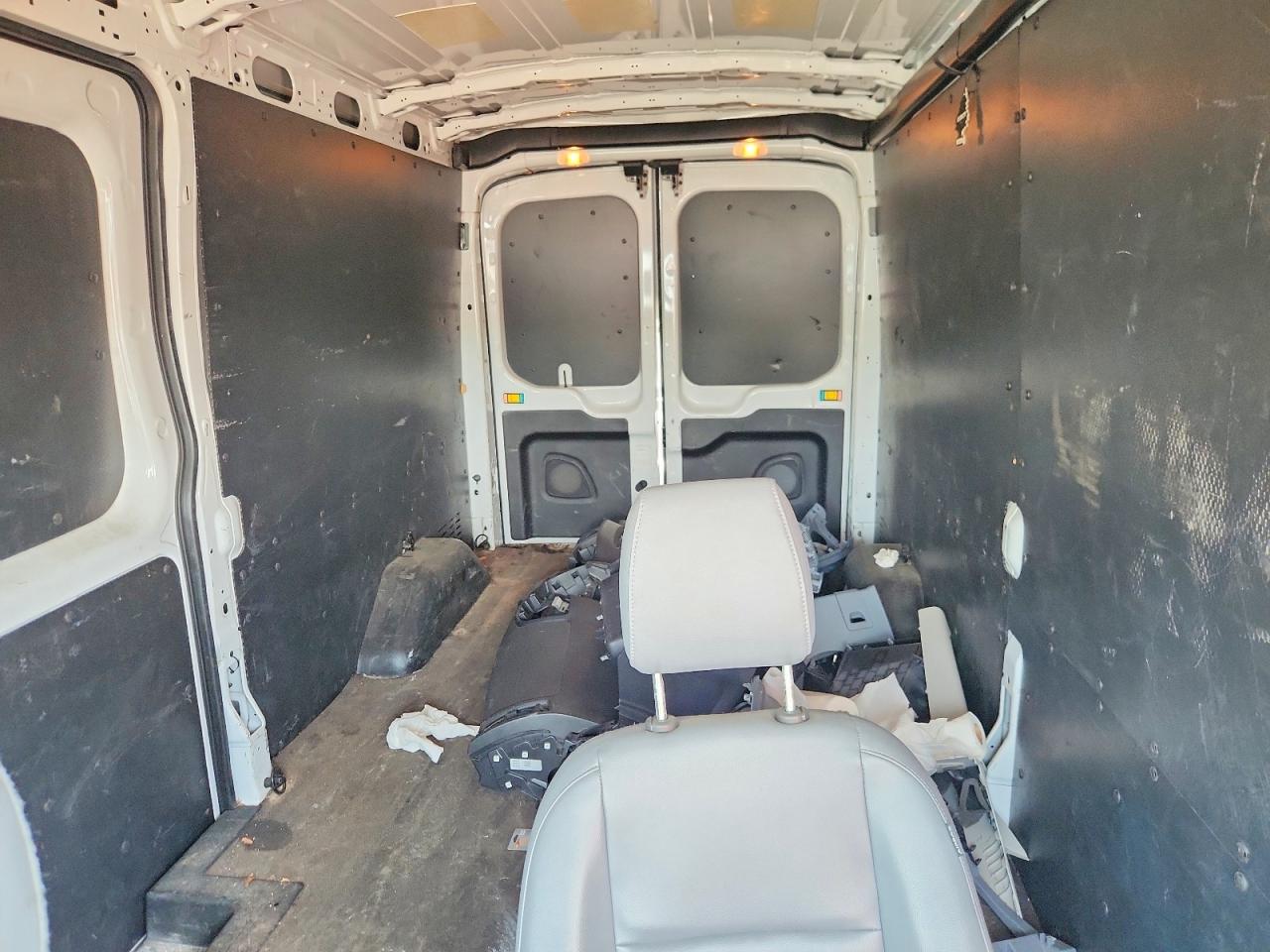 2016 FORD TRANSIT T-250 photo 19