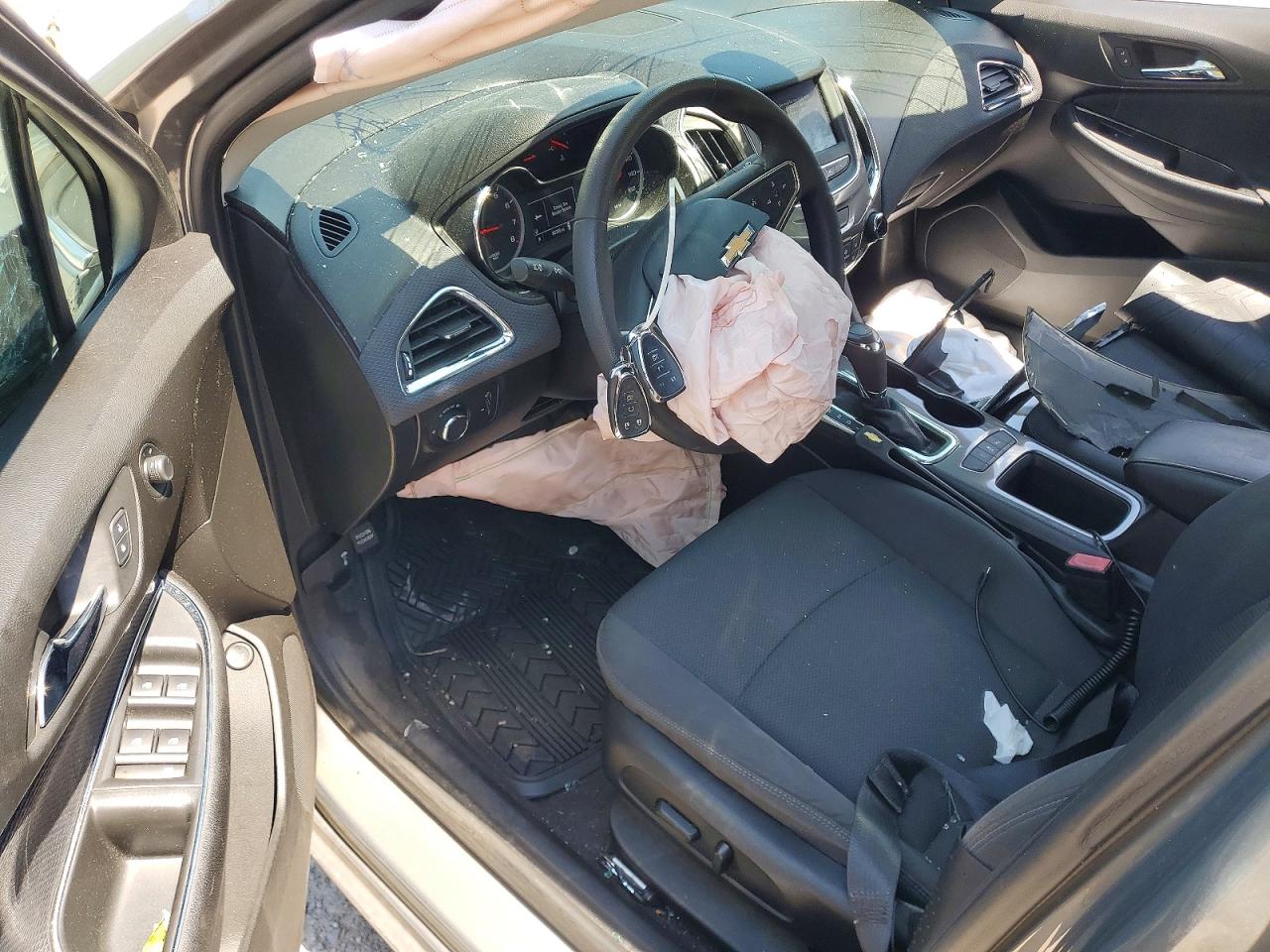 2019 CHEVROLET CRUZE LT photo 15