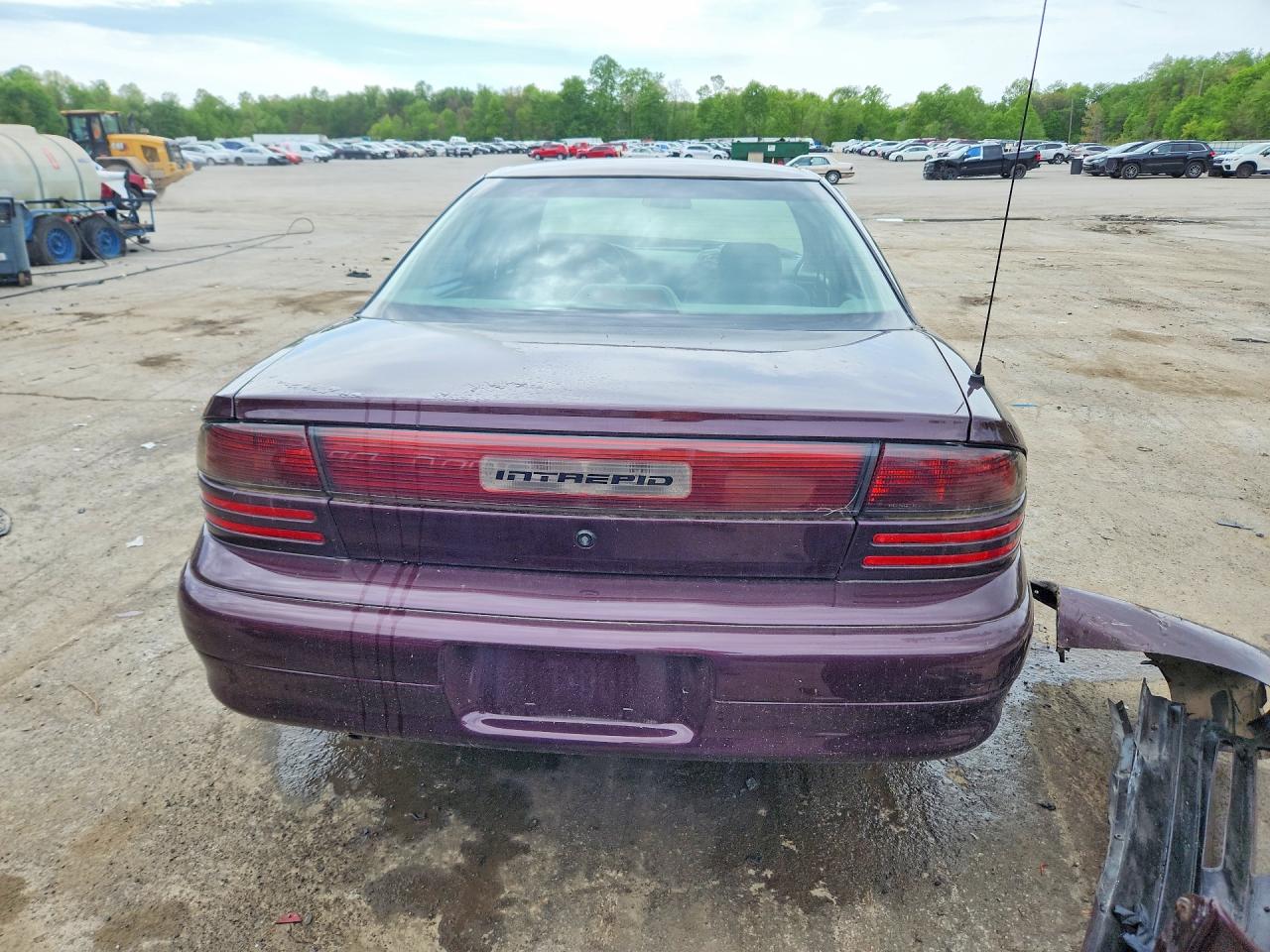 1996 DODGE INTREPID photo 11