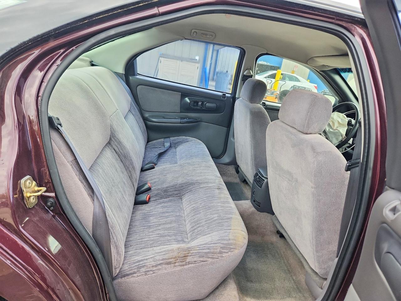 1996 DODGE INTREPID photo 19