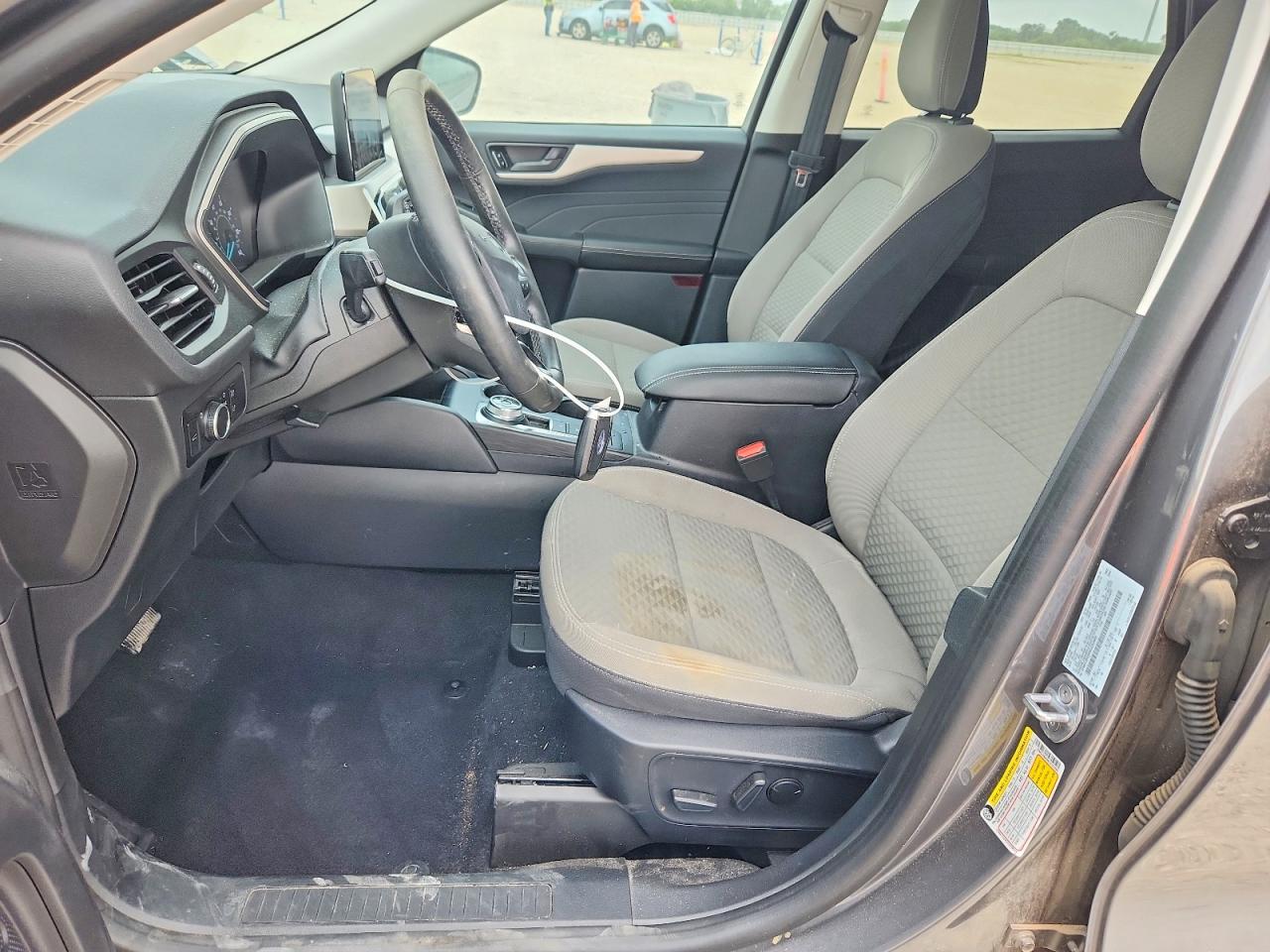2022 FORD ESCAPE SE photo 13