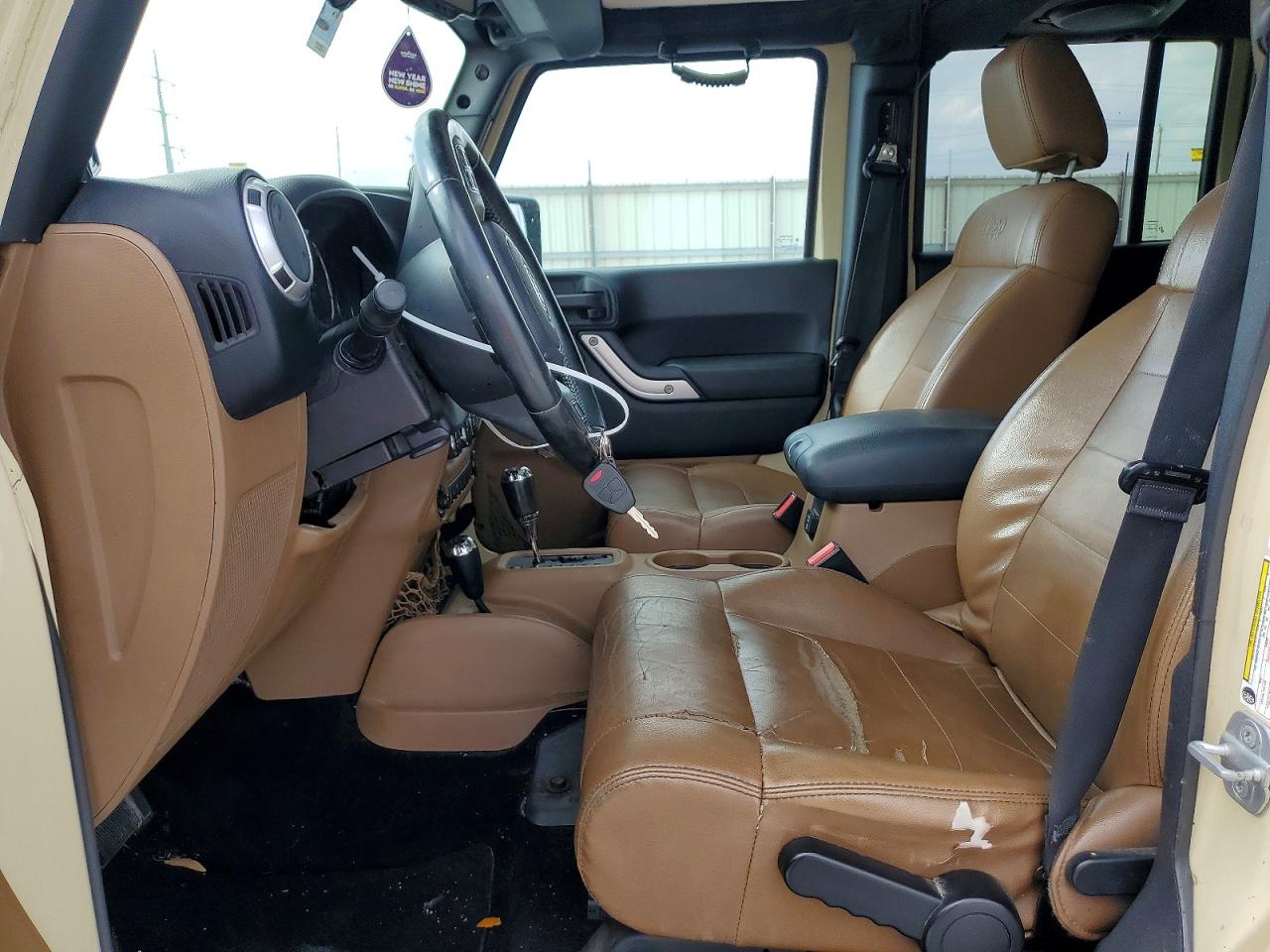 2011 JEEP WRANGLER UNLIMITED SAHARA photo 13
