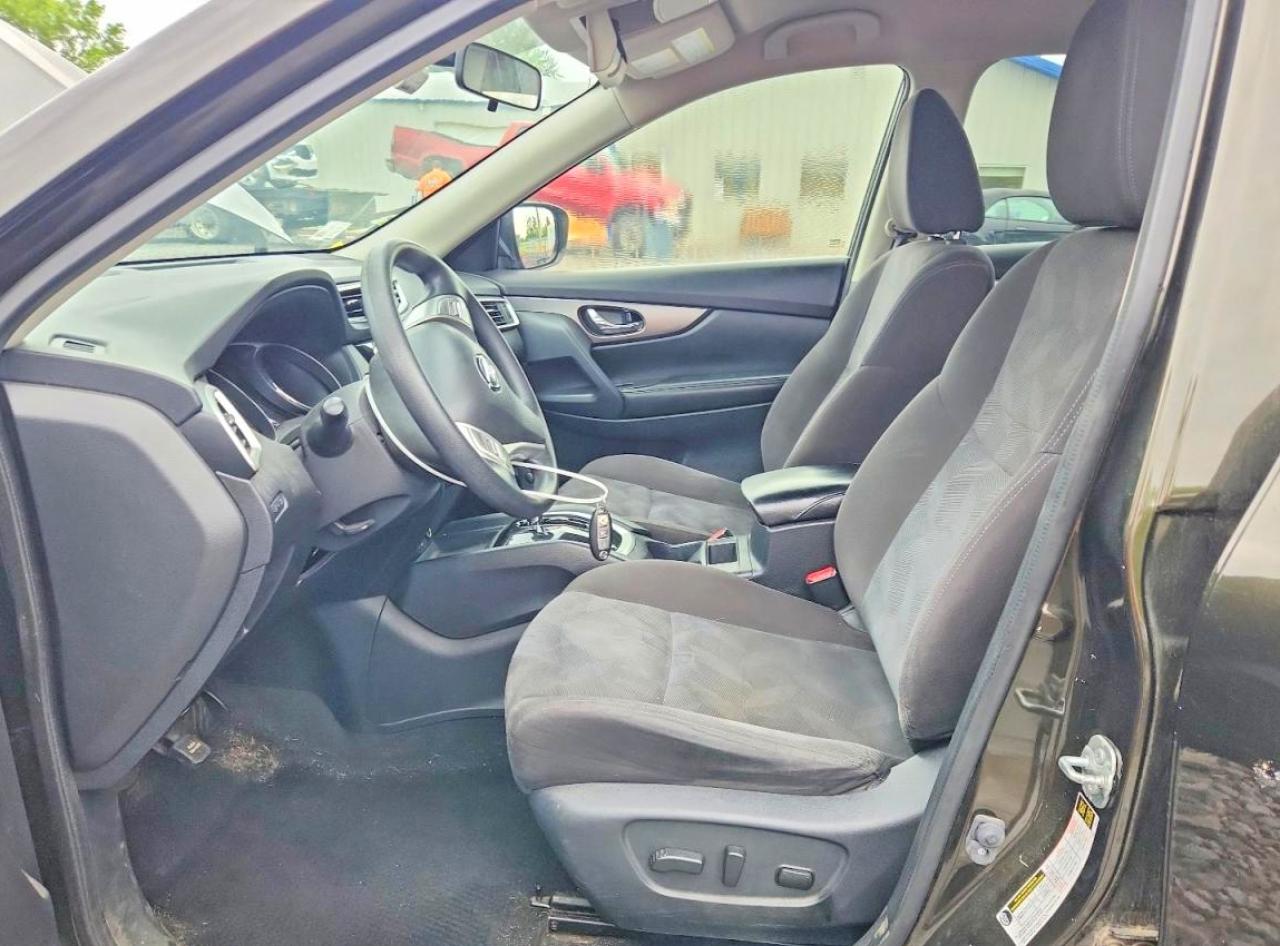 2016 NISSAN ROGUE SV photo 7