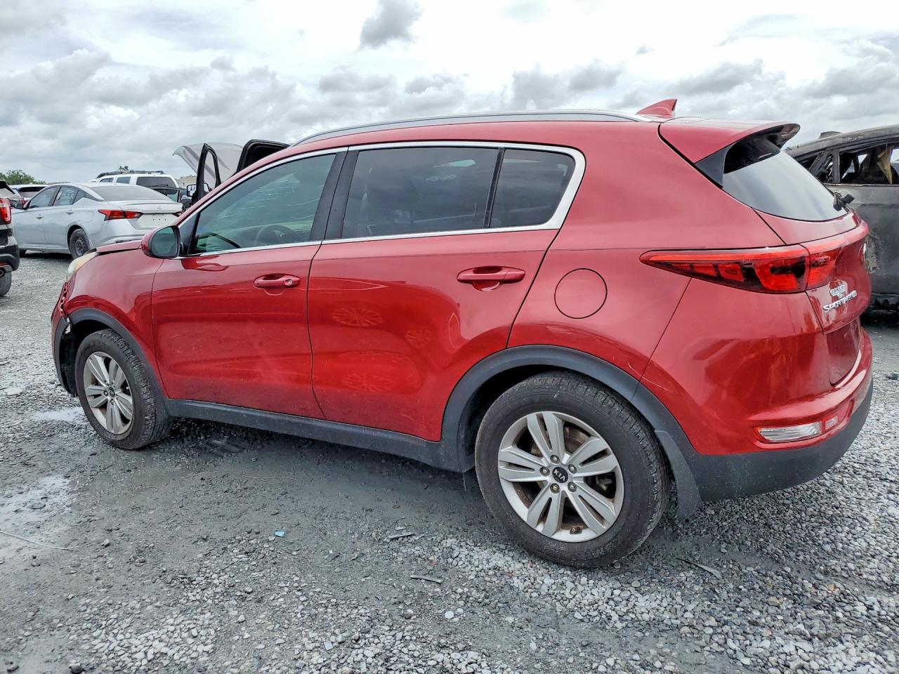 2018 KIA SPORTAGE LX photo 3
