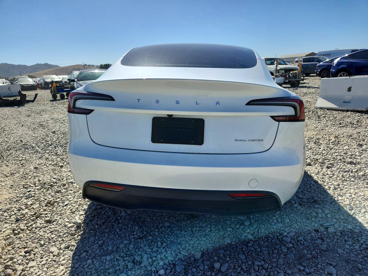 2024 TESLA MODEL 3 photo 16