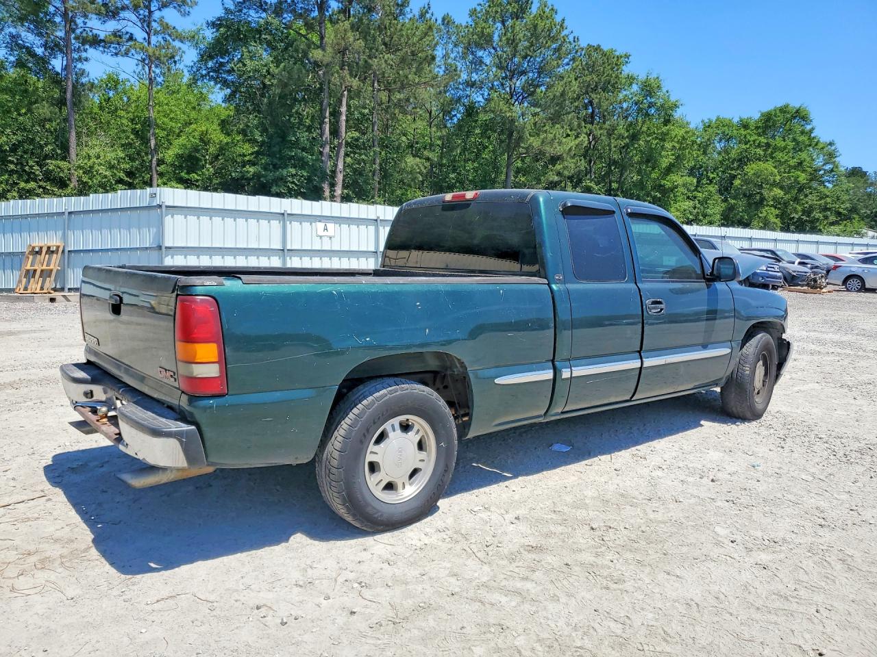 2002 GMC NEW SIERRA C1500 photo 5