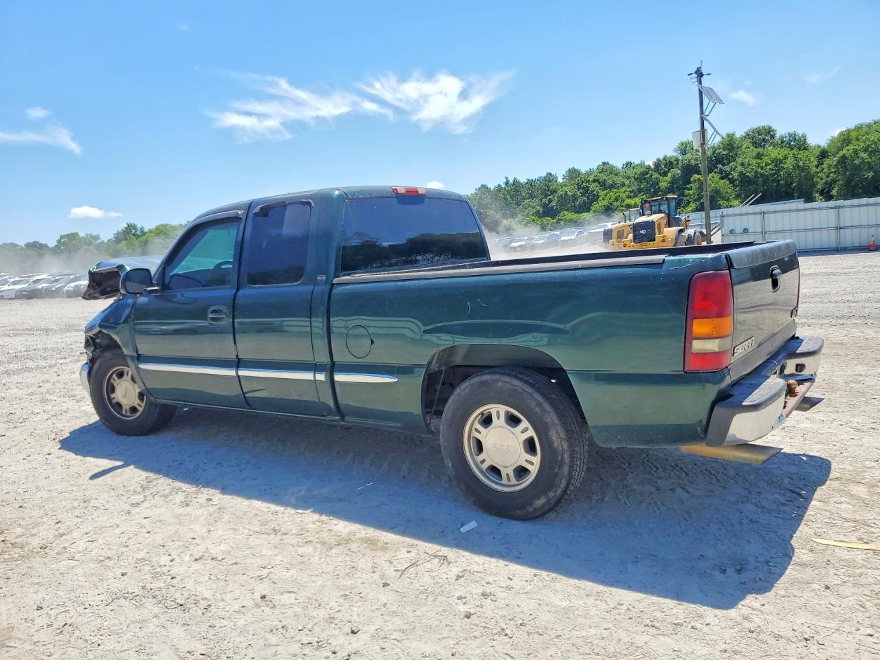 2002 GMC NEW SIERRA C1500 photo 3