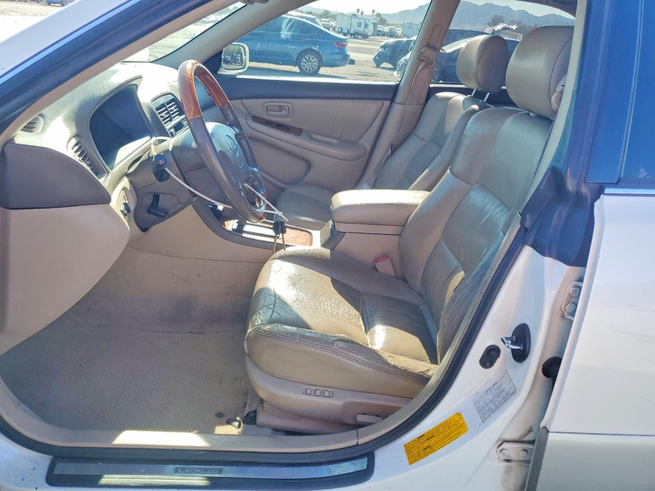 2000 LEXUS ES 300 photo 19