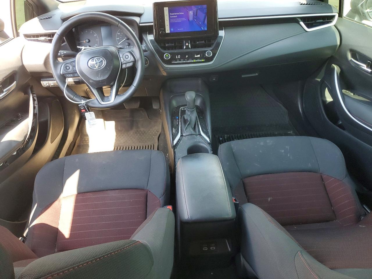 2025 TOYOTA COROLLA SE photo 8