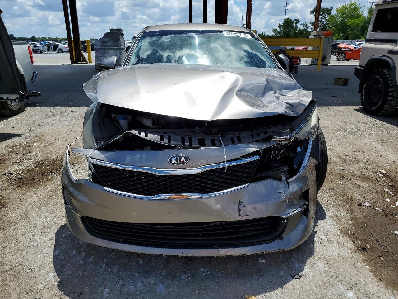 2016 KIA OPTIMA LX photo 9
